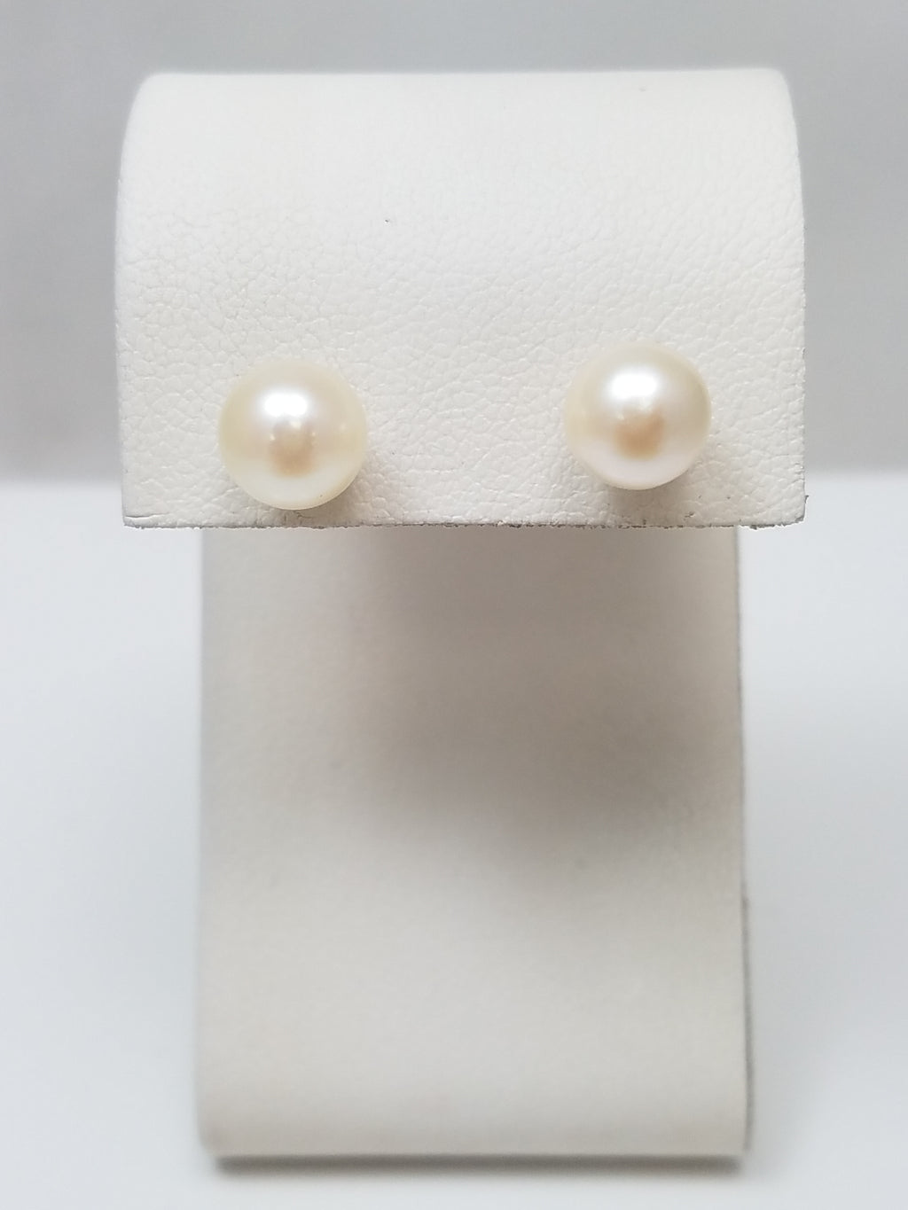 Simple 14k Yellow Gold Cultured Akoya Pearl Solitaire Earrings