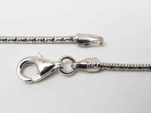 Sleek 14k White Gold 20" Diamond Cut Snake Link Chain