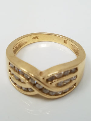 Captivating Natural Diamond 14k Yellow Gold Ring