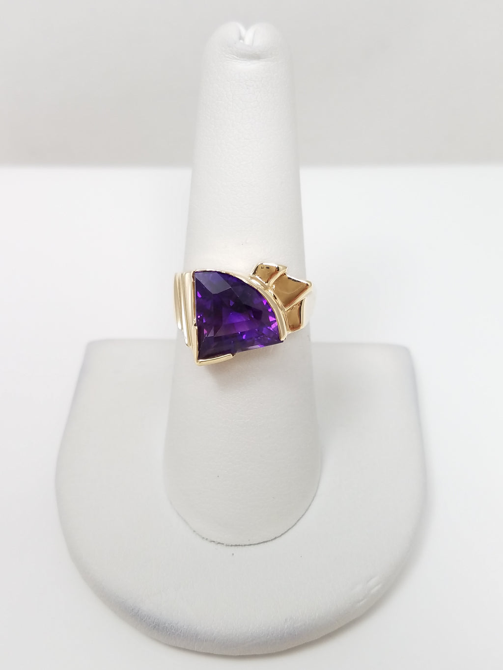 Chic 14k Yellow Gold Natural Amethyst Custom Ring