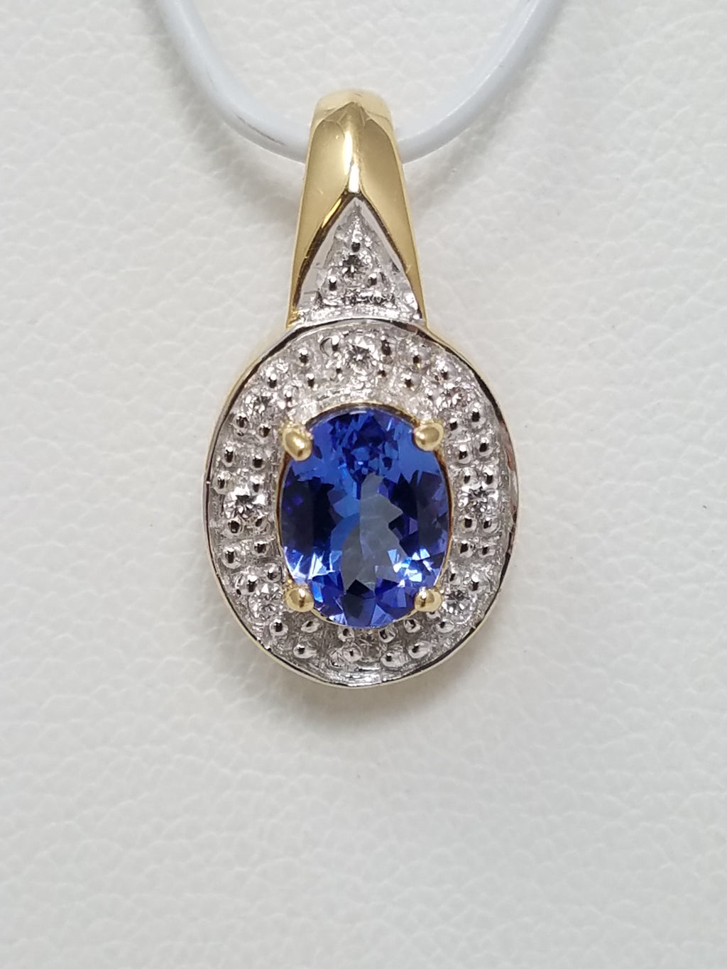 Sweet Natural Tanzanite & Natural Diamond 18k Yellow Gold Pendant
