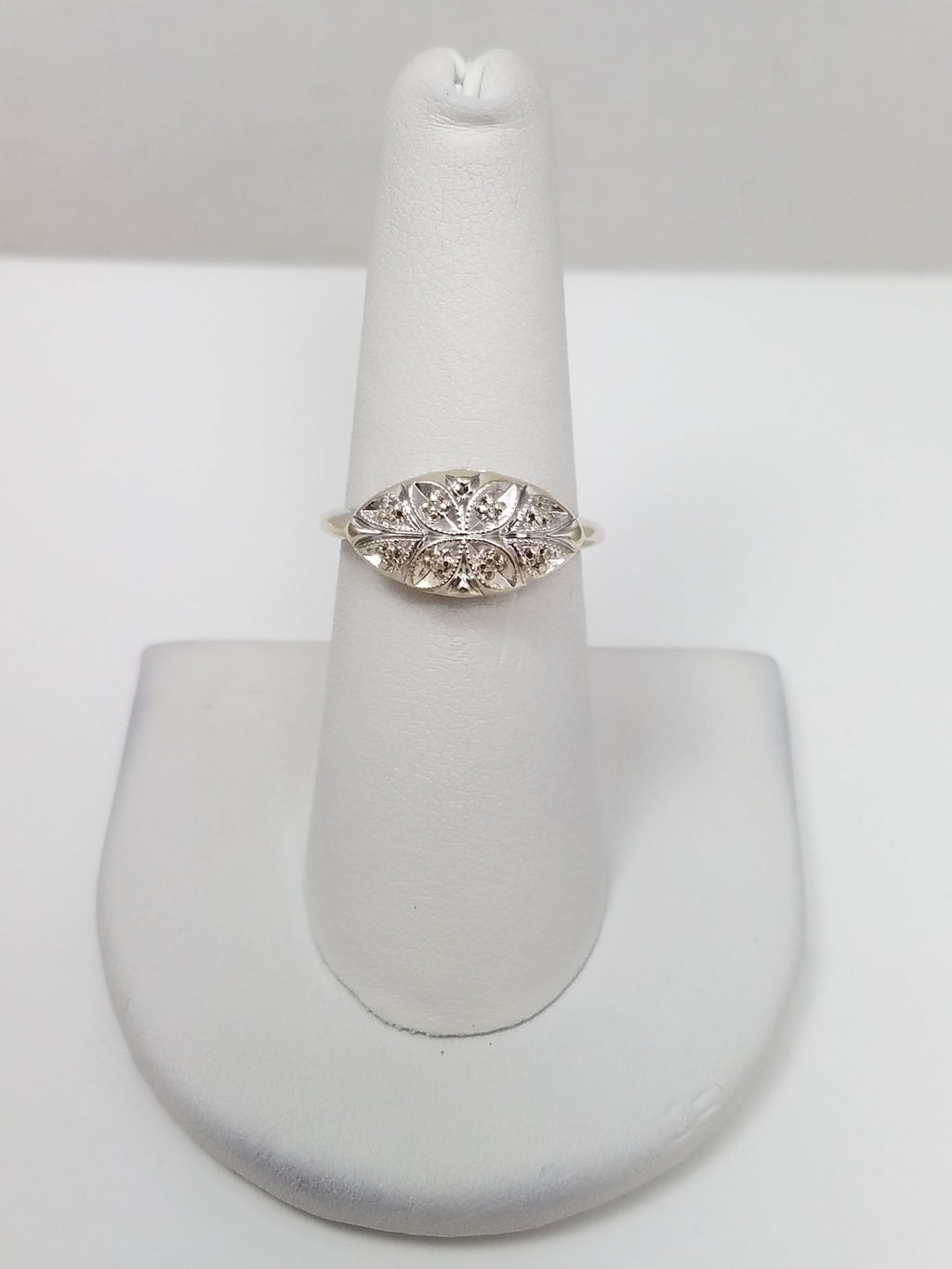 Lovely Vintage 14k White Gold Natural Diamond Wedding Ring Band