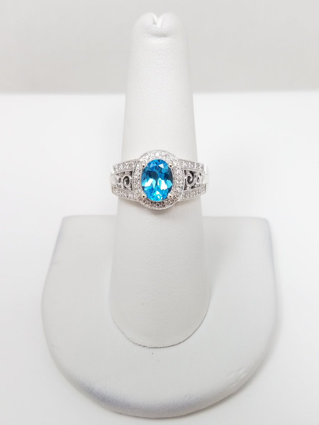 Dazzling 10k White Gold Natural Blue Topaz Diamond Ring