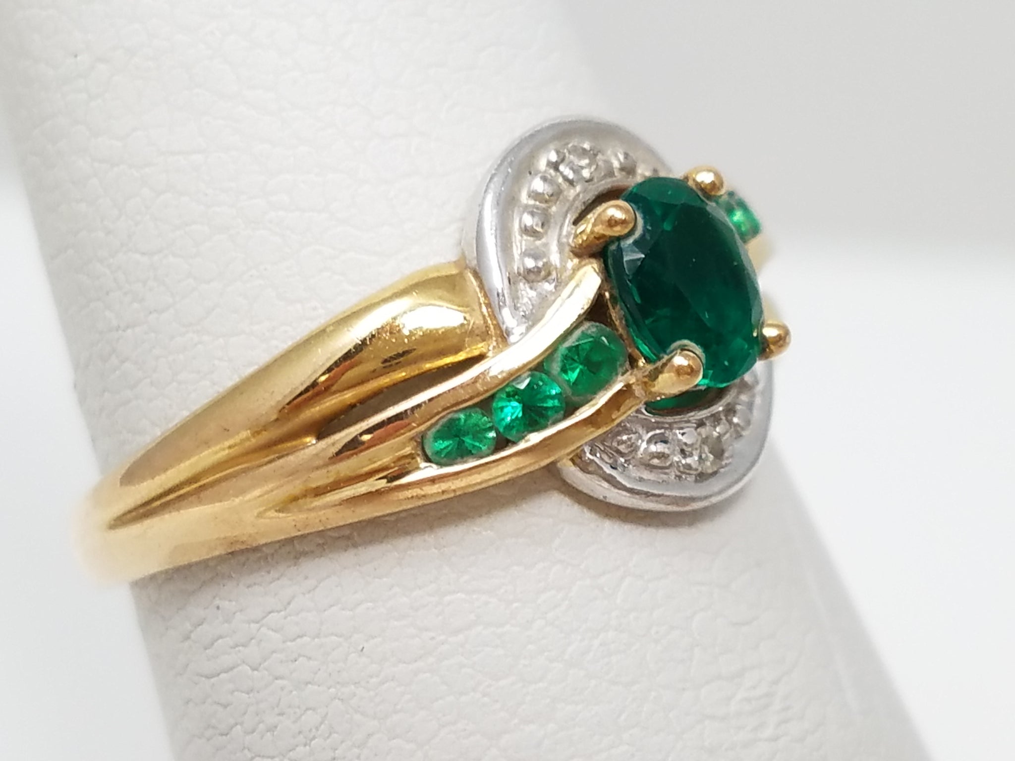Soothing 9k Yellow Gold Lab Created Emerald Natural Diamond Ring