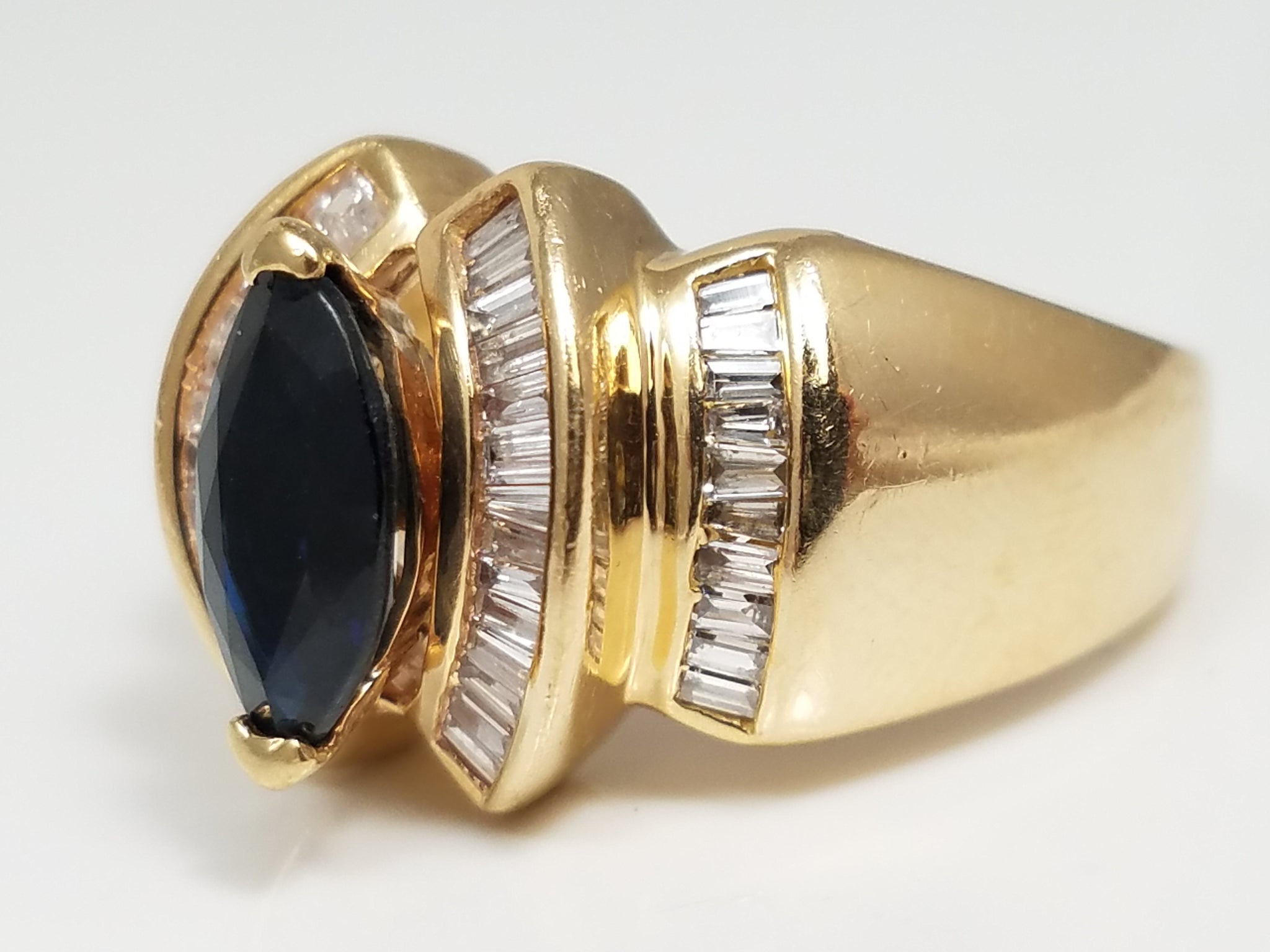 Glamorous 14k Yellow Gold Natural Sapphire Diamond Custom Ring