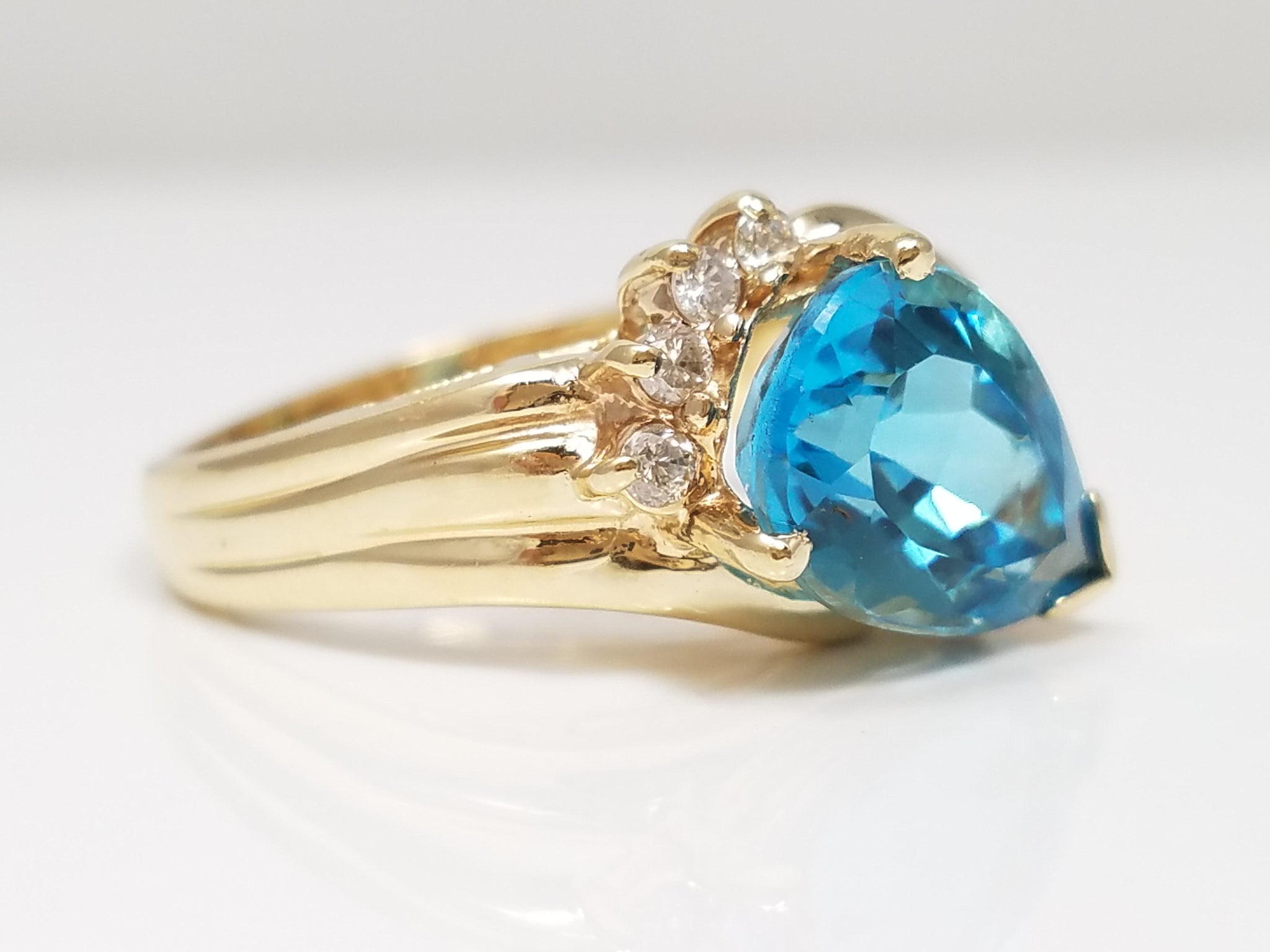 Chic 14k Yellow Gold Natural Blue Topaz Diamond Custom Ring
