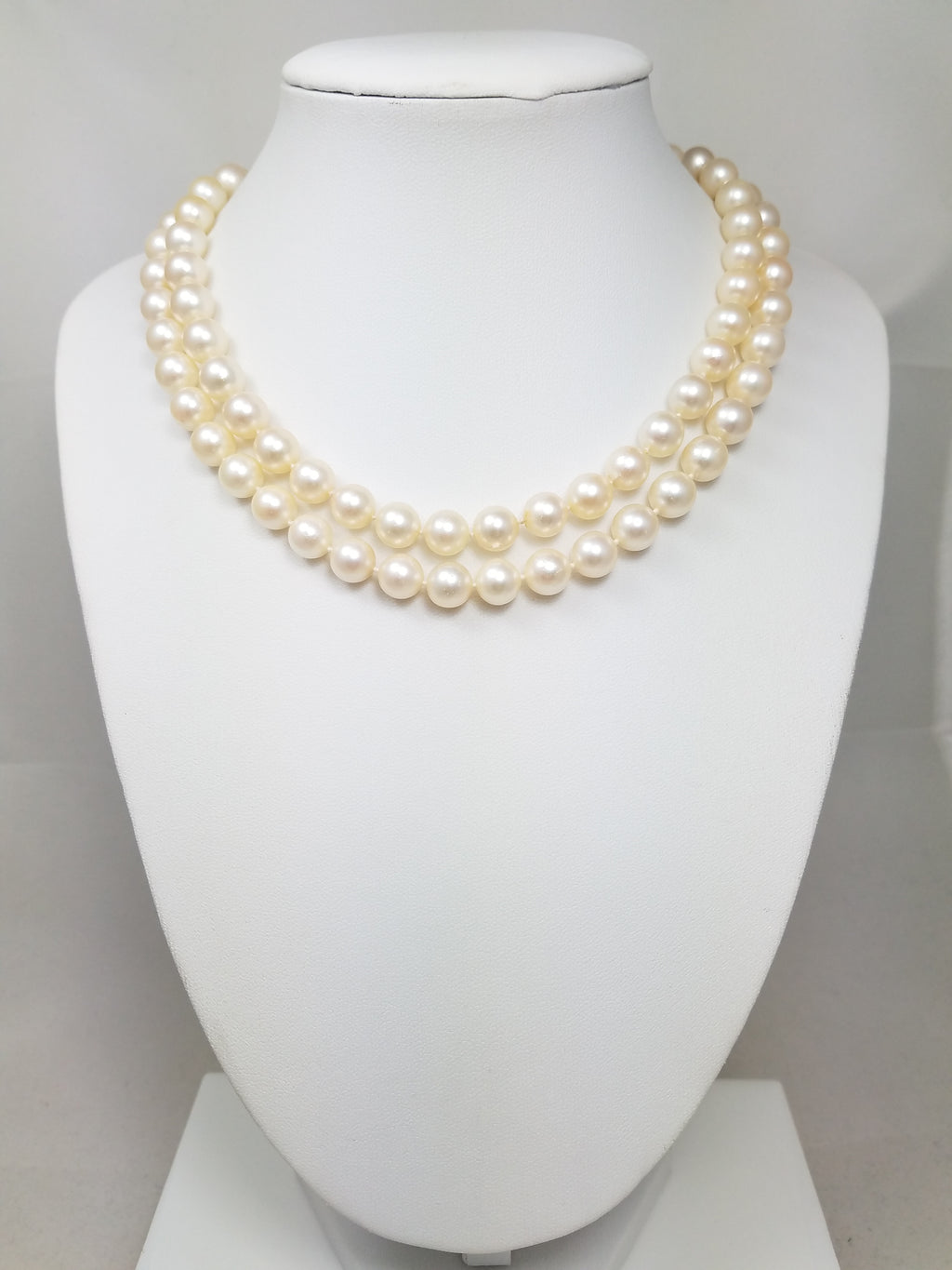 Elegant 30" Natural Cultured Akoya Pearl Strand