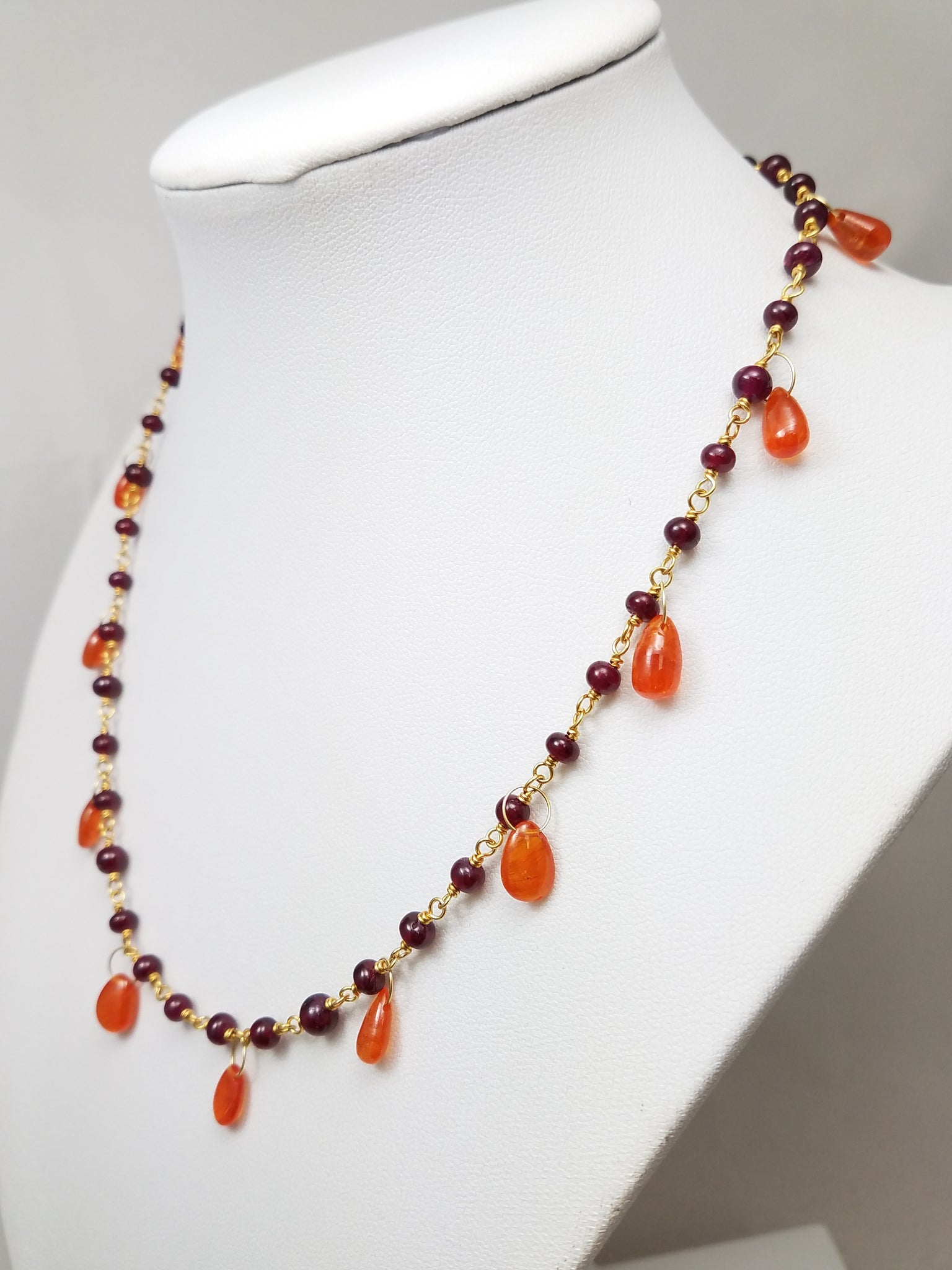 Sophisticated 22k Yellow Gold Natural Ruby & Rutile Quartz 16" Necklace
