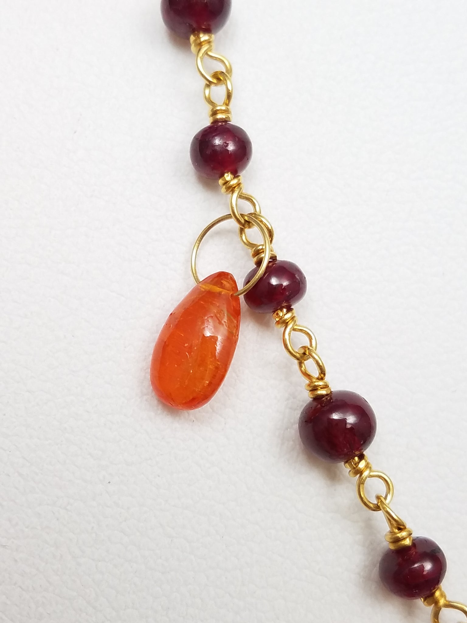 Sophisticated 22k Yellow Gold Natural Ruby & Rutile Quartz 16" Necklace