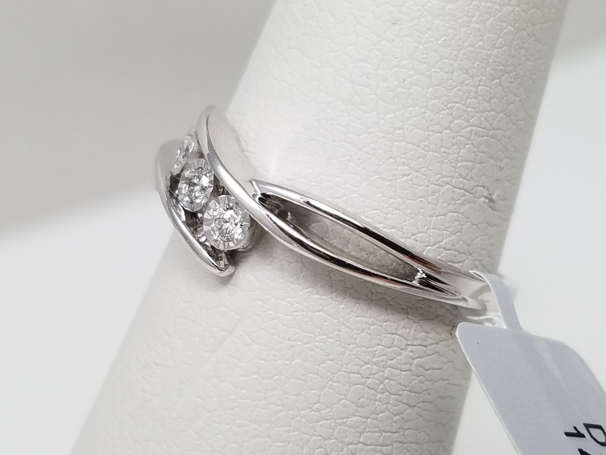 New Chic 14k White Gold Natural Diamond Ring Band