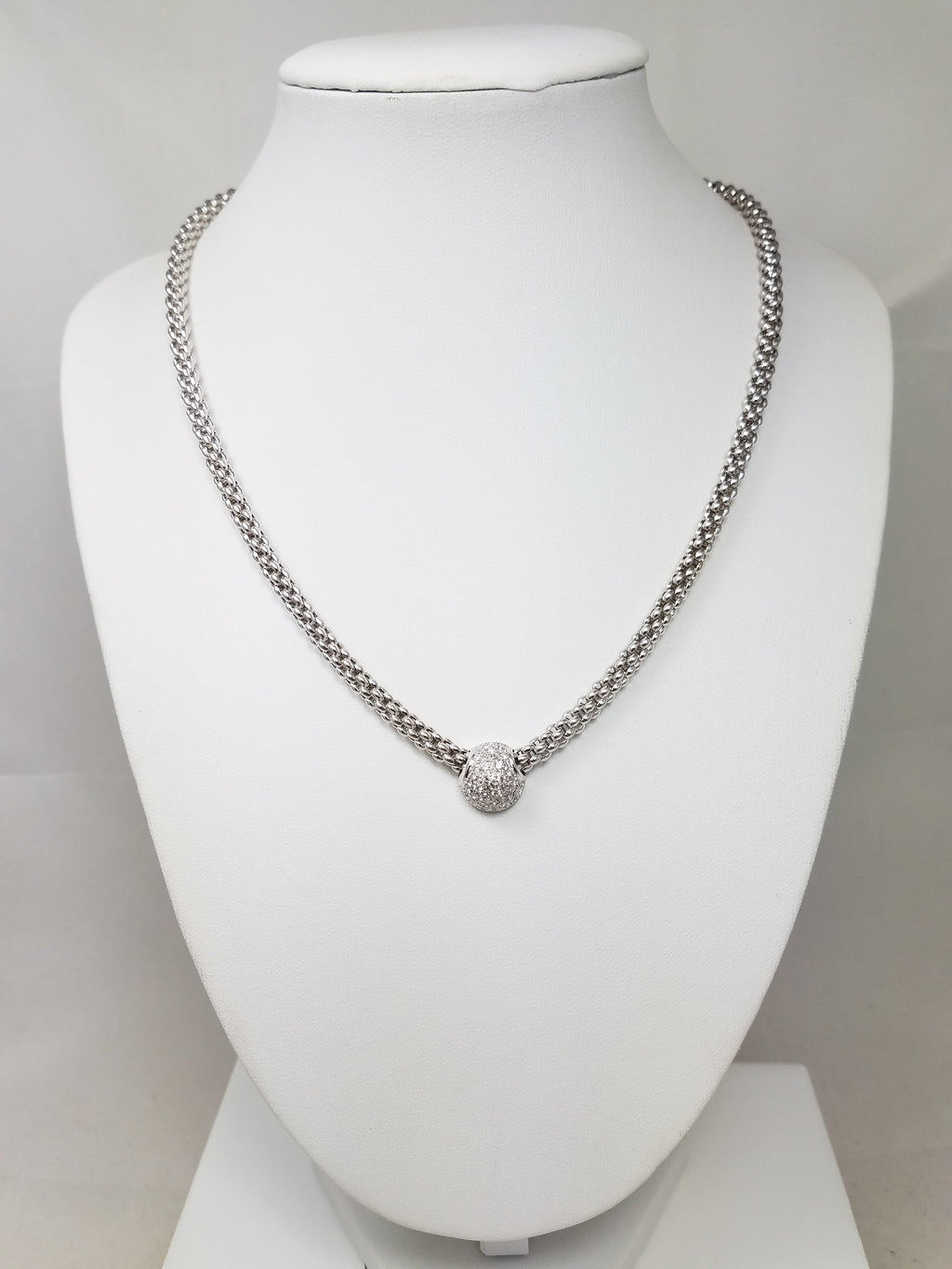 Exquisite 17.5" 18k White Gold Natural Diamond Pendant Necklace