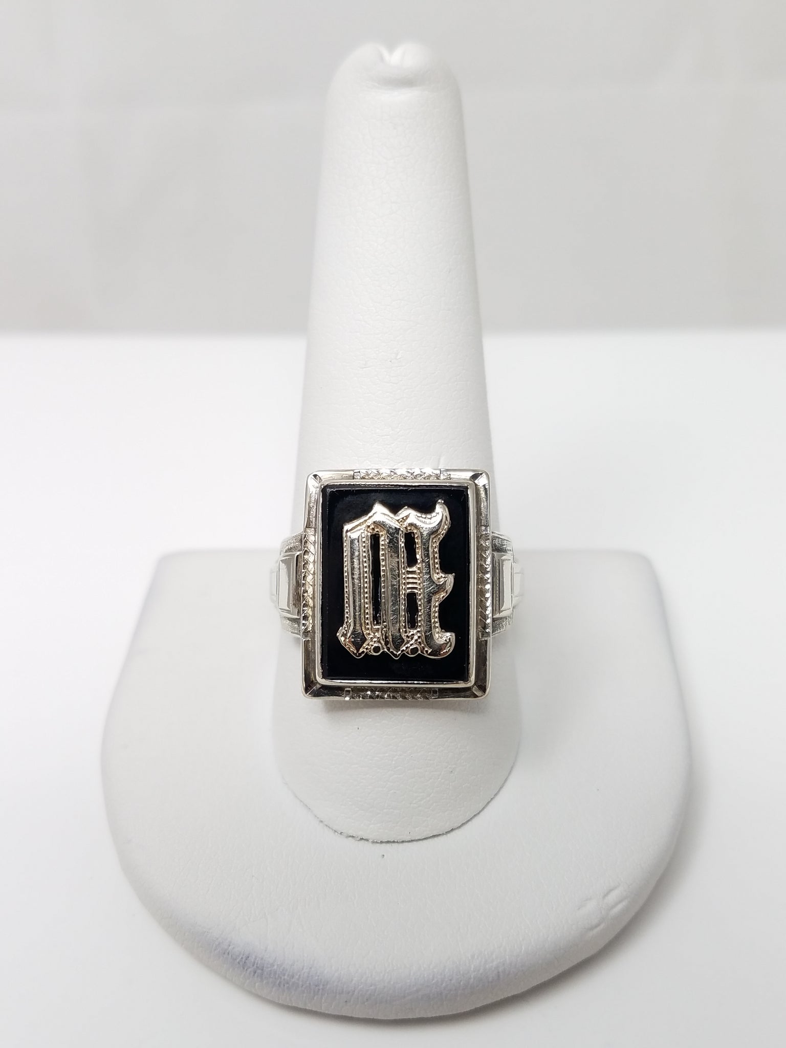 Men's Dapper 1930's Art Deco 10k White Gold Gothic Onyx Signet Ring