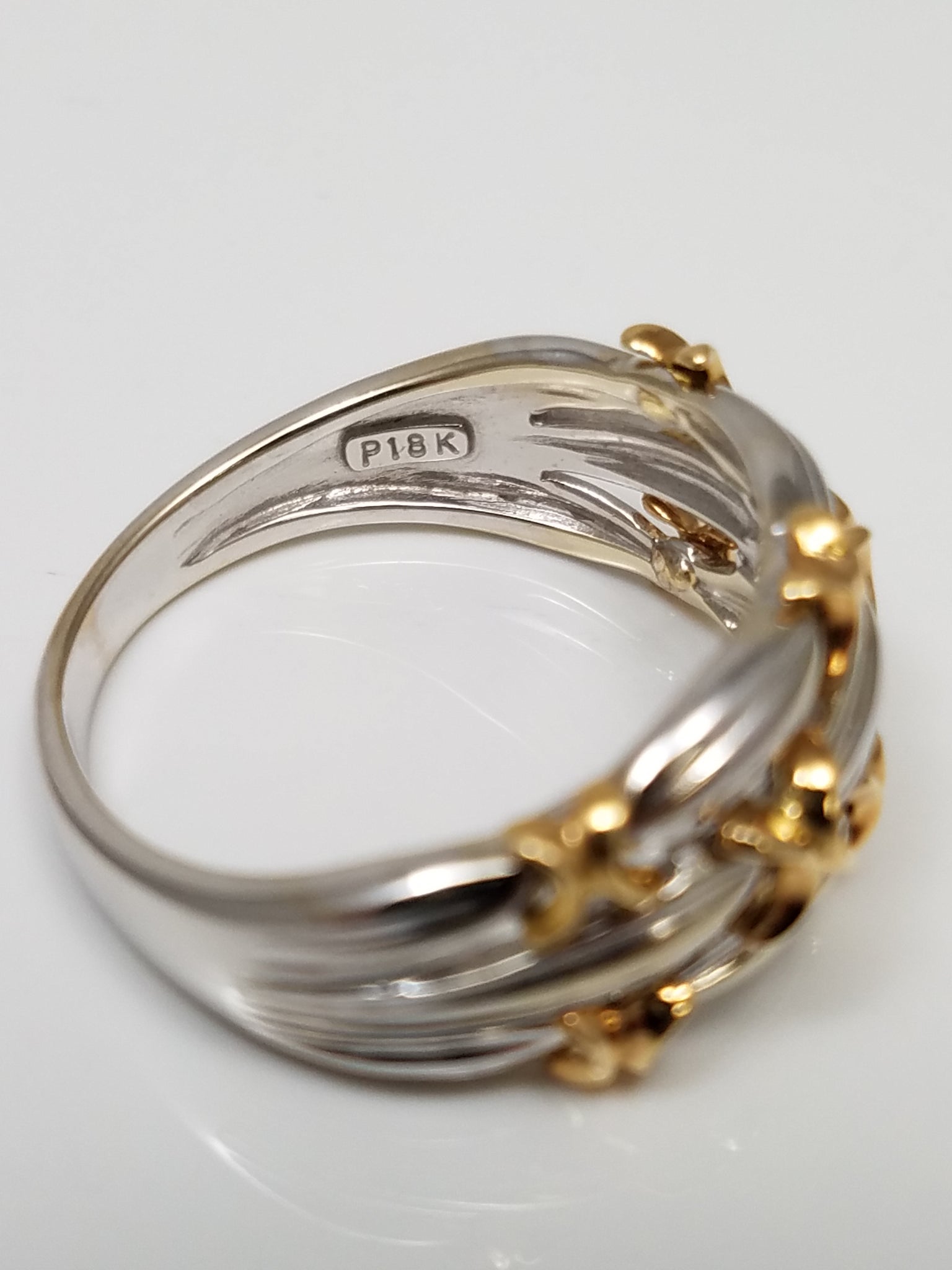 Wild 18k Two Tone Gold Barb Wire Style Ring Band