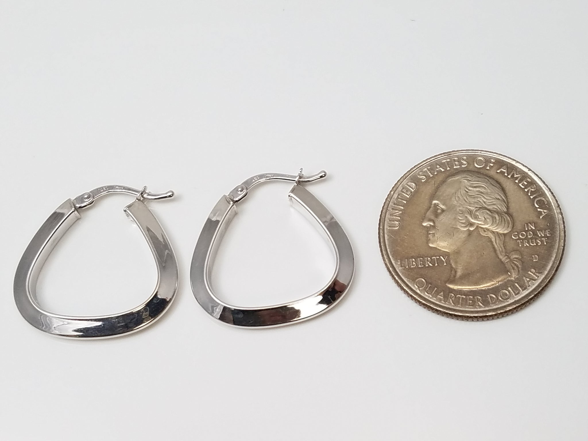 Chic 14k White Gold Hollow Triangle Shape Hoop Earrings