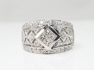 Exquisite 18k White Gold Natural Diamond Ring