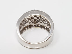 Exquisite 18k White Gold Natural Diamond Ring