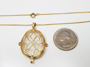 Lavish Vintage 15.75" 18k Yellow Gold Cutout Pendant Necklace Mount