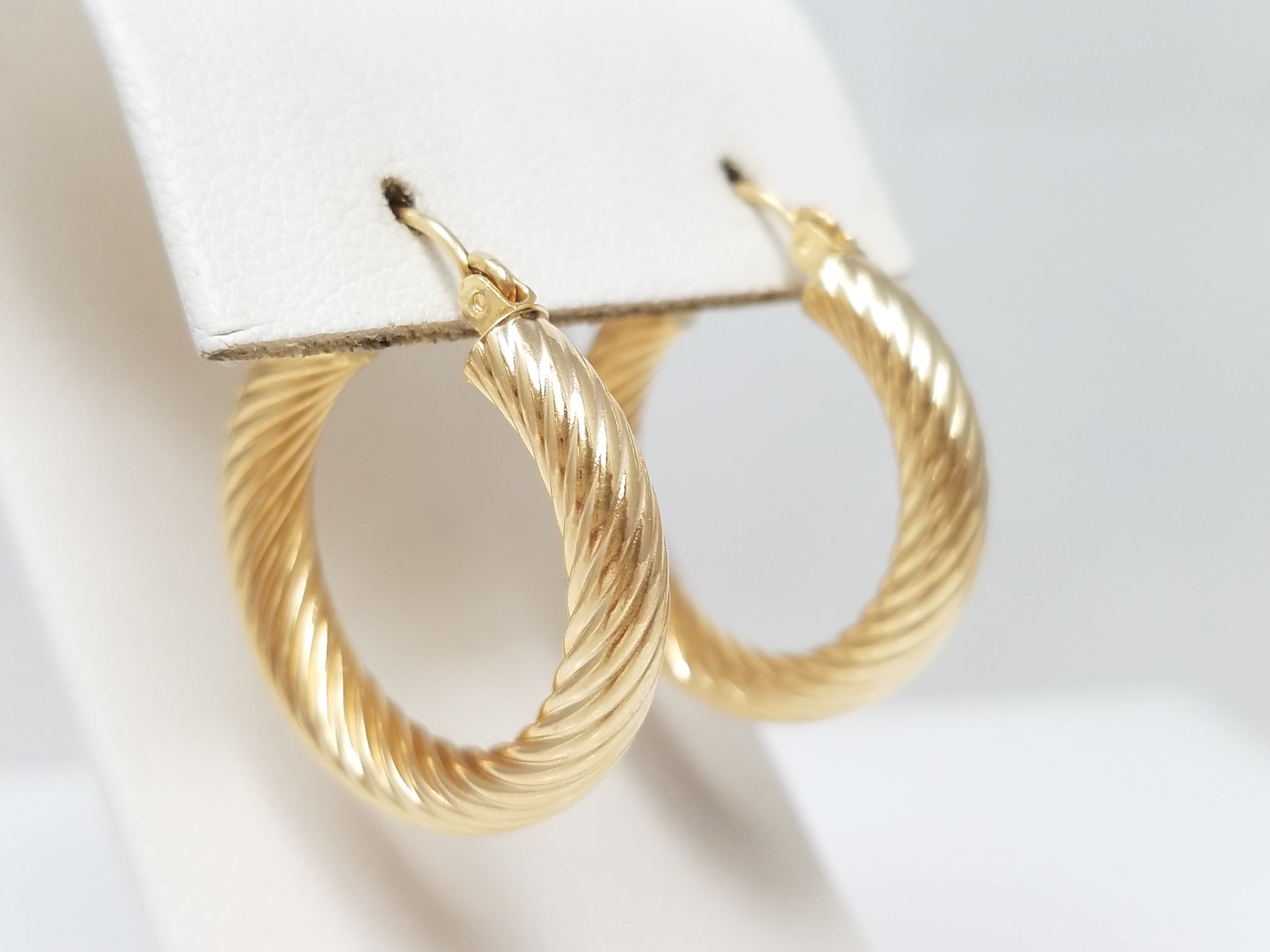 Everyday 14k Yellow Gold Hollow Spiral Hoop Earrings