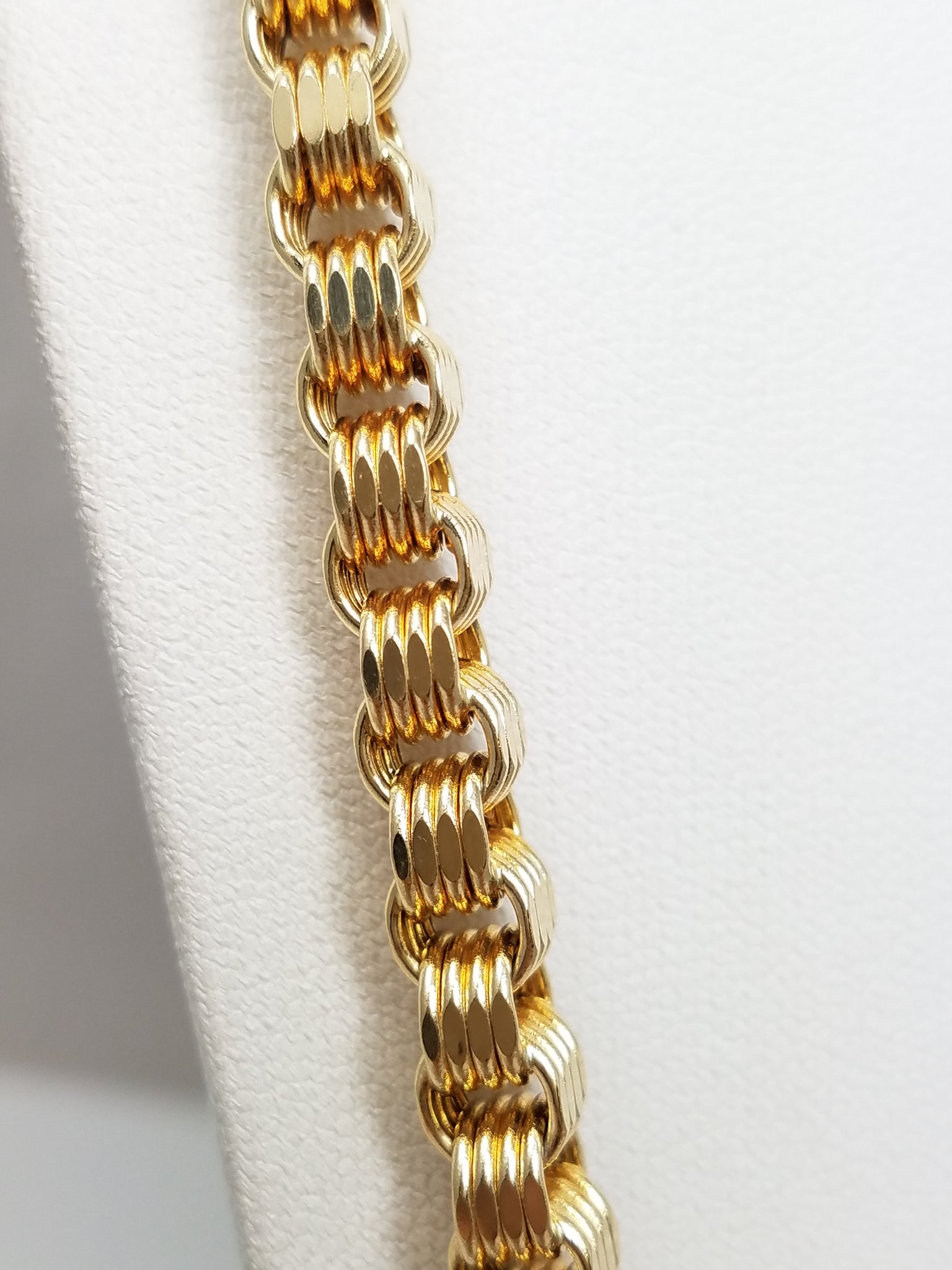Grand 24" 10k Yellow Gold Hollow Byzantine Box Link Chain Necklace