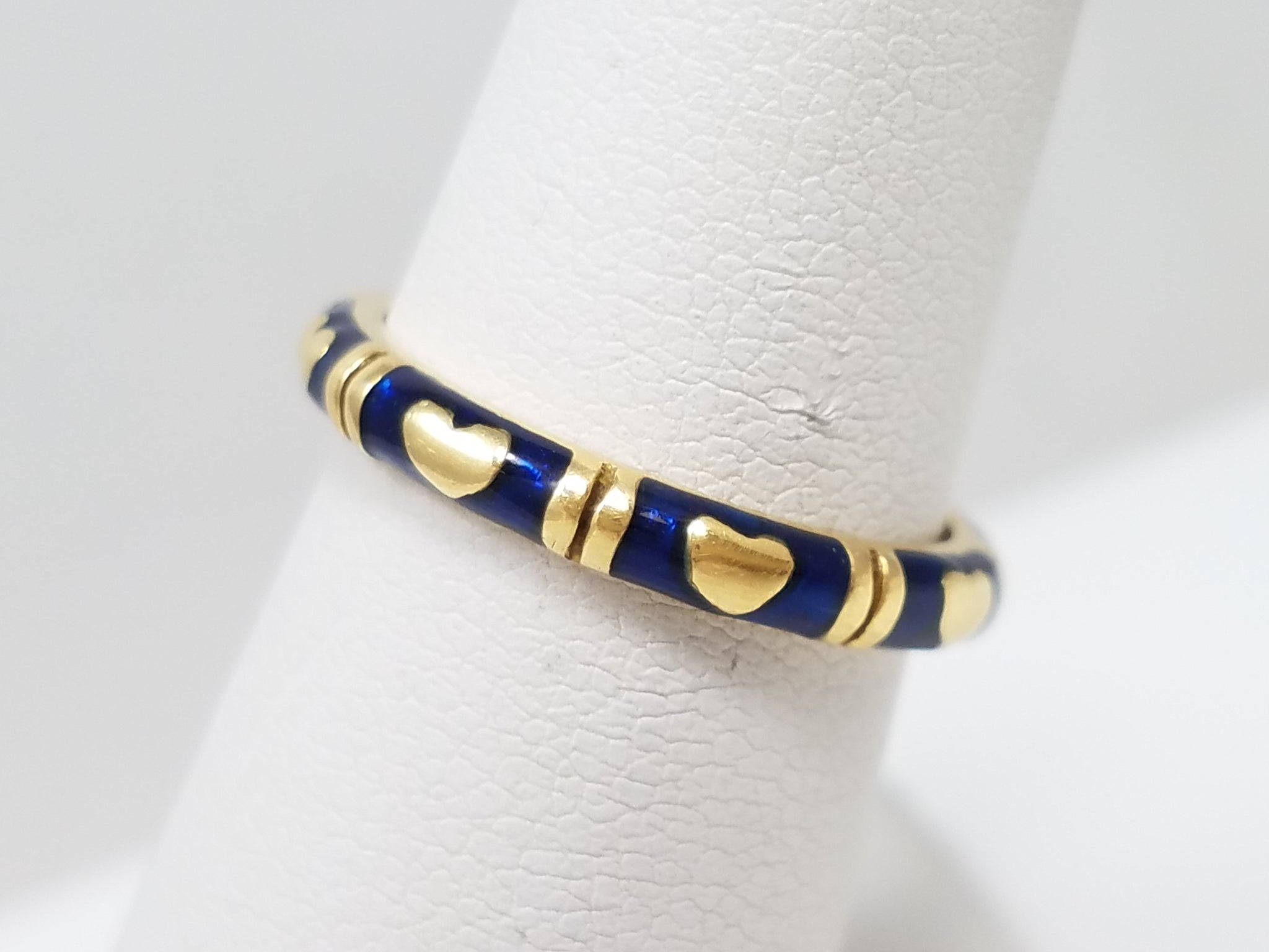 Exquisite Hidalgo 18k Yellow Gold Heart Eternity Enamel Ring Band