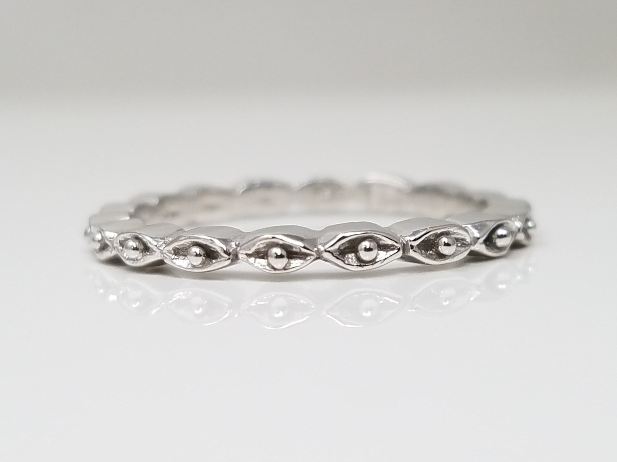 Quant 18k White Gold Stackable Eternity Ring Band