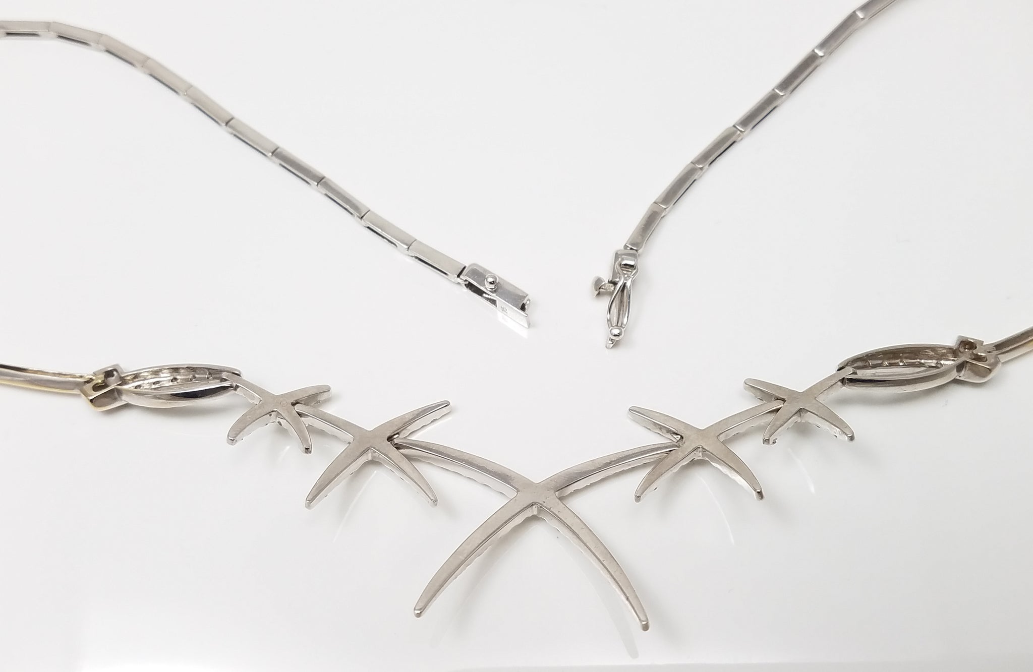 Fantastic 16.5" 18k White Gold 2ctw Natural Diamond Necklace