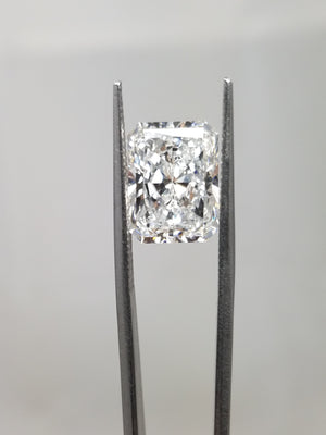 NEW IGI Certified Lab Grown 4.66ct Cut Cornered Rectangular Modified Brilliant Diamond VVS2 D