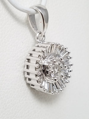 Scintillating 14k White Gold Natural Diamond Circle Pendant