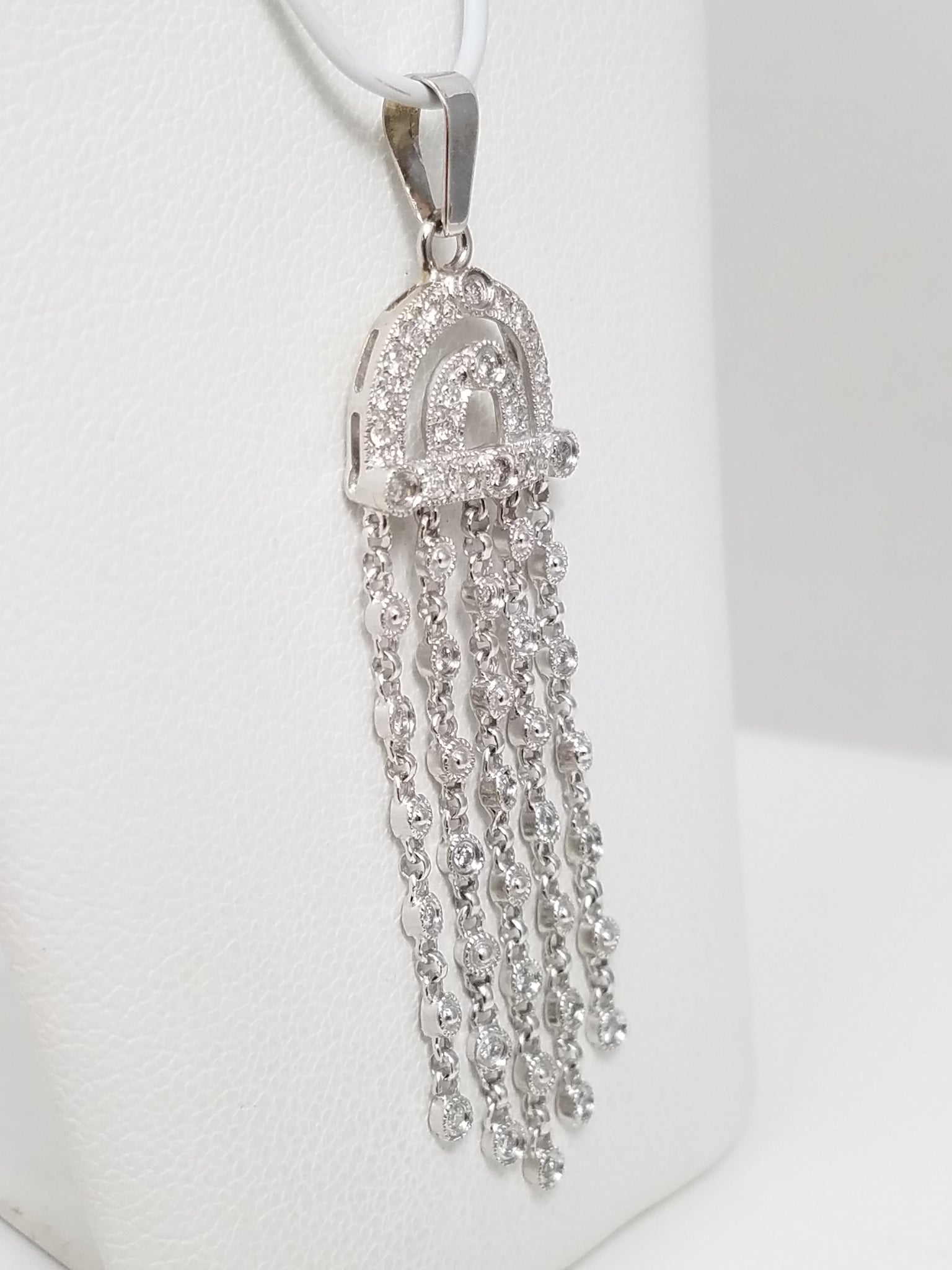 Chic 14k White Gold Natural Diamond Dangle Pendant