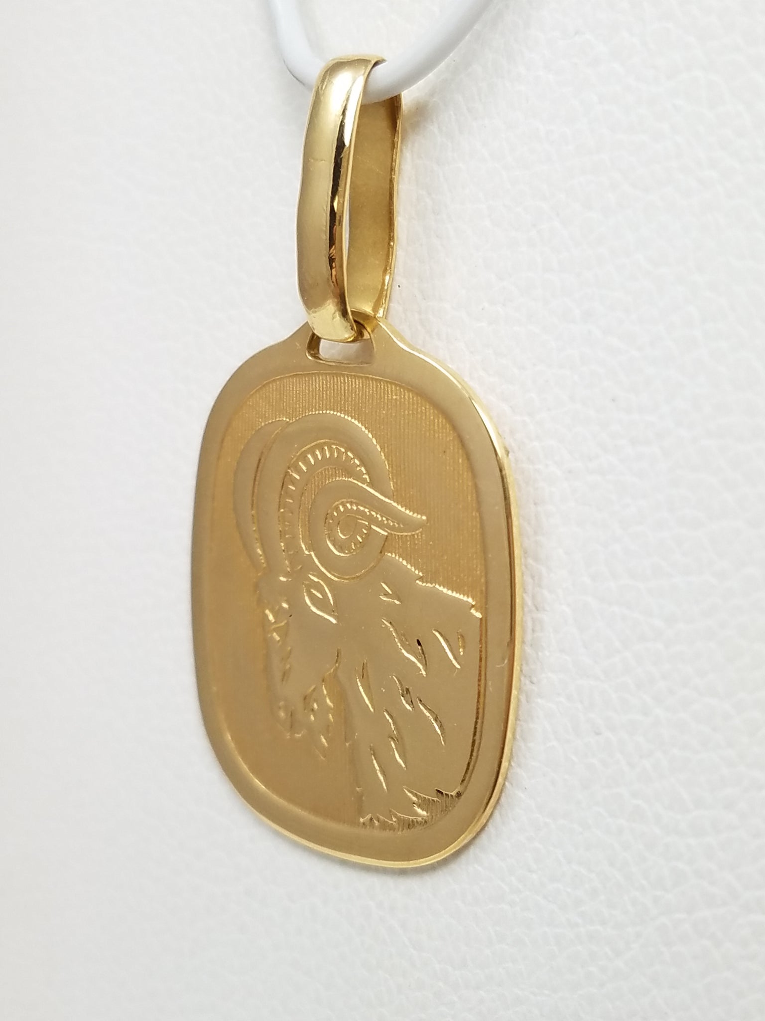 Aries Zodiac 18k Yellow Gold Pendant Italy