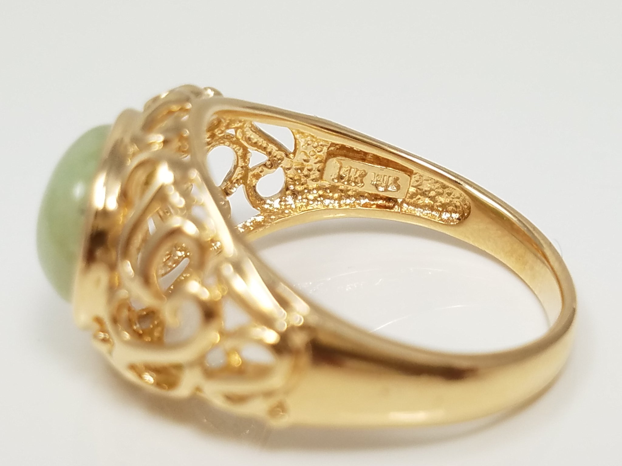 Extravagant 14k Yellow Gold Natural Jade Pierced Ring