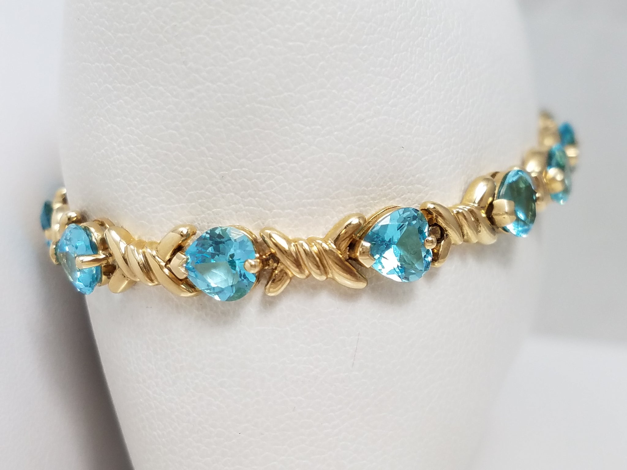 Fantastic 7.5" 14k Yellow Gold Natural Blue Topaz Bracelet