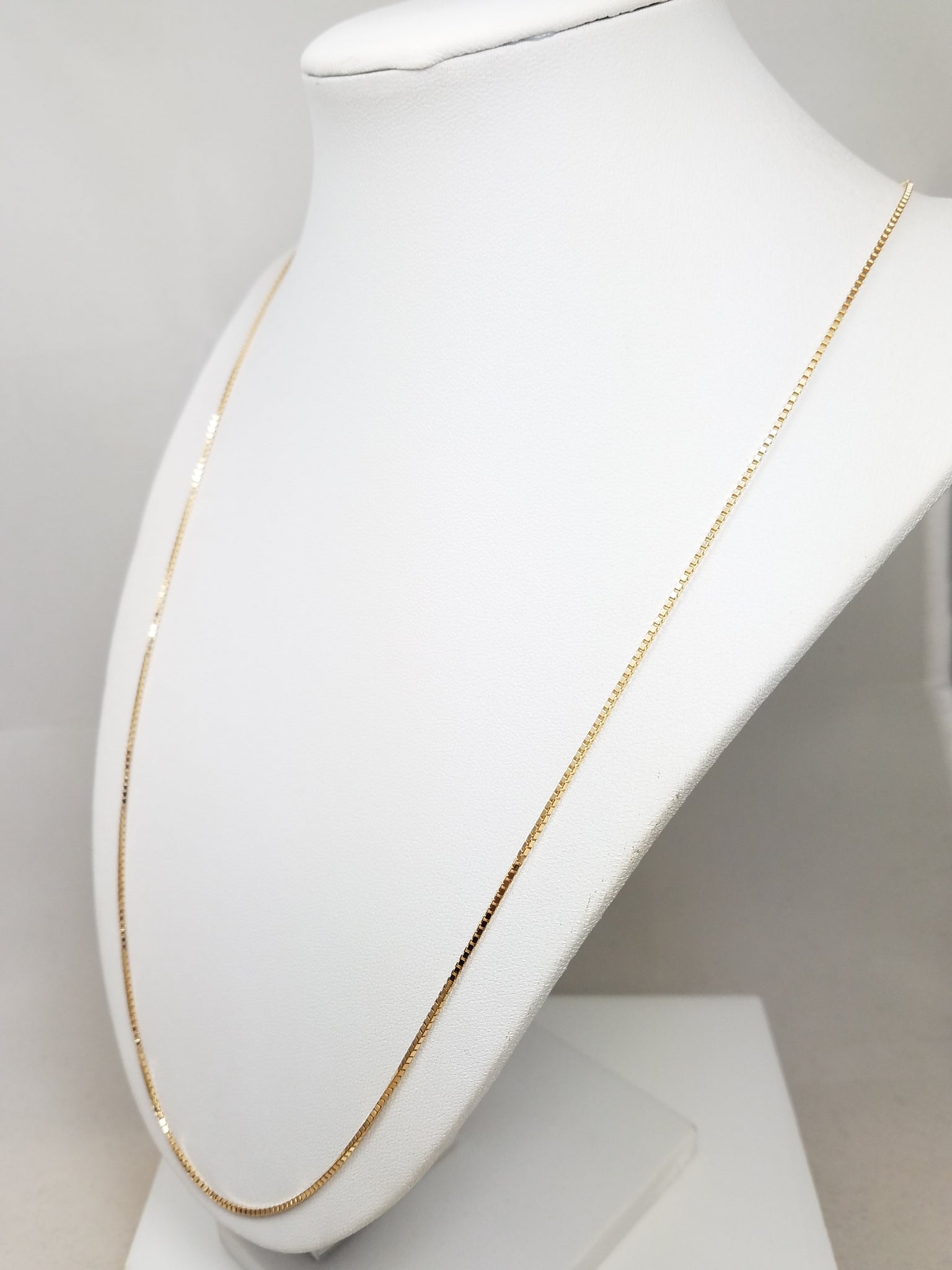 Classic 24" 14k Yellow Gold Box Link Chain Necklace