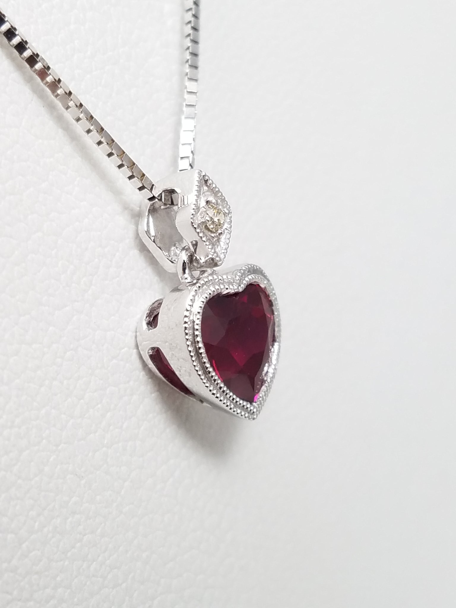 Dazzling 18" 14k White Gold Lab Created Ruby Natural Diamond Pendant Necklace