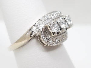 Lovely Vintage 14k White Gold Natural Diamond Wedding Ring Band