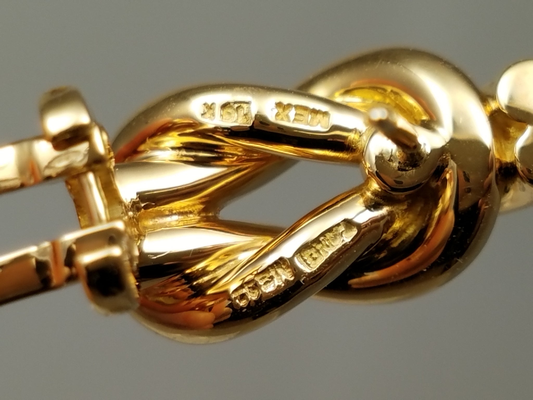 Extraordinary TANE 18k Solid Yellow Gold Drop Earrings