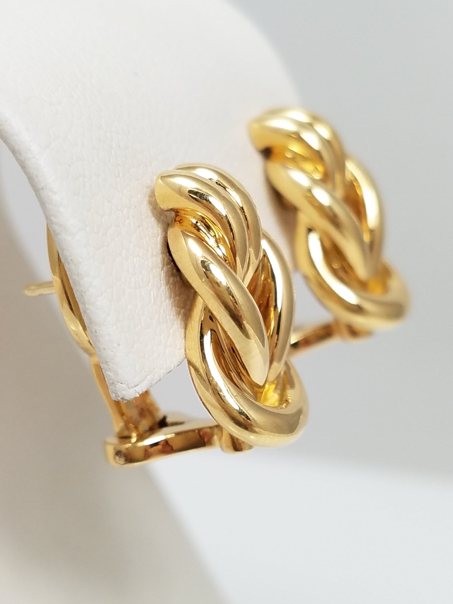 Extraordinary TANE 18k Solid Yellow Gold Drop Earrings