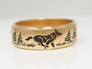 Men's Outdoorsy 14k Yellow Gold Wedding Band