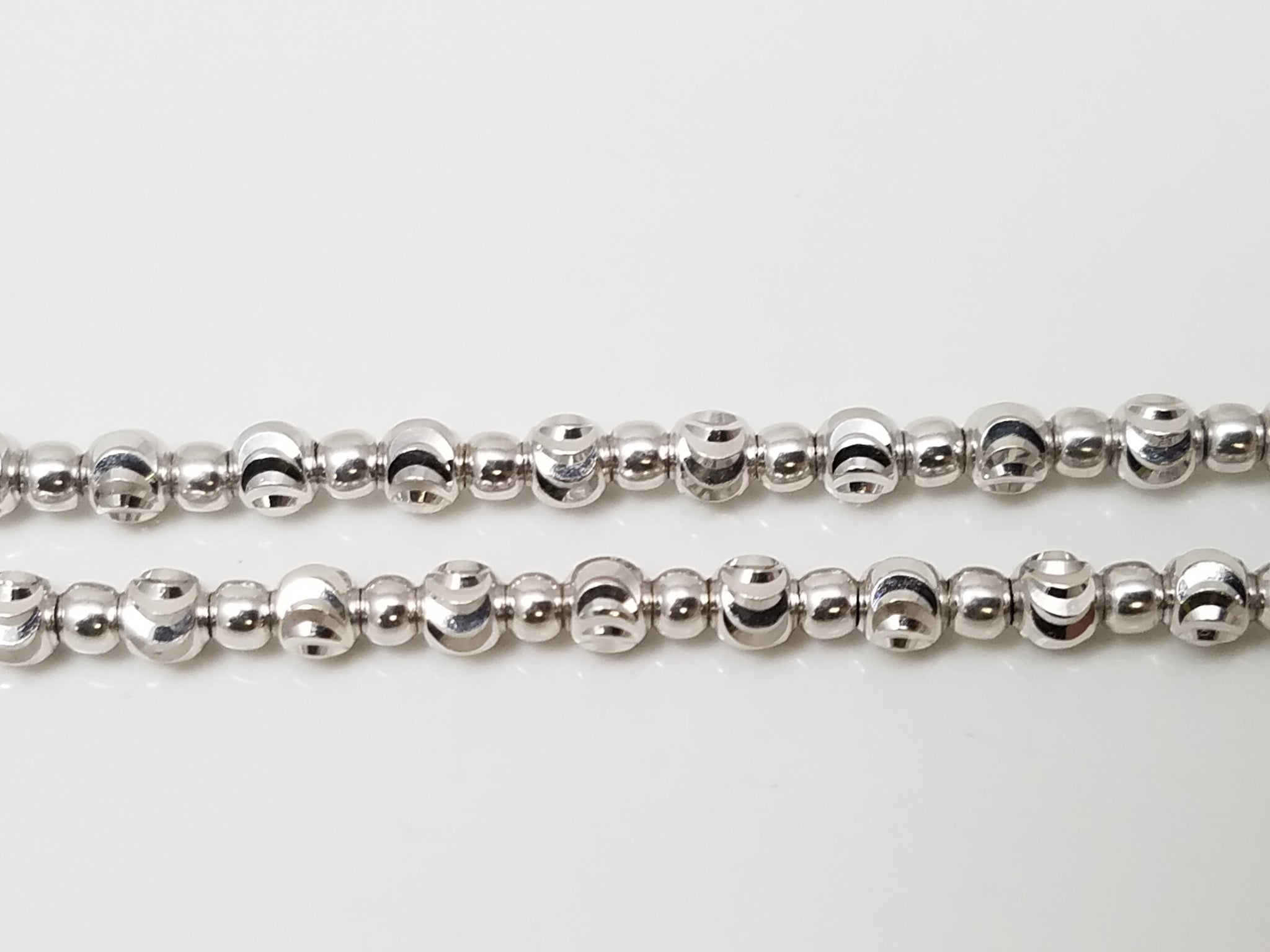Flashy 18" 14k White Gold Diamond Cut Micro Bead Chain Necklace
