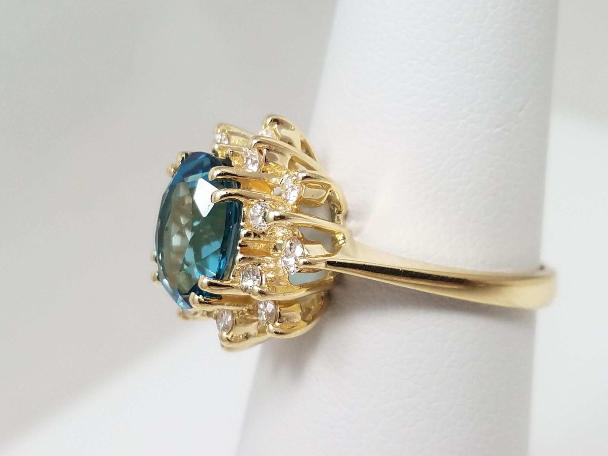 Stunning 14k Yellow Gold Natural Blue Topaz Diamond Halo Ring