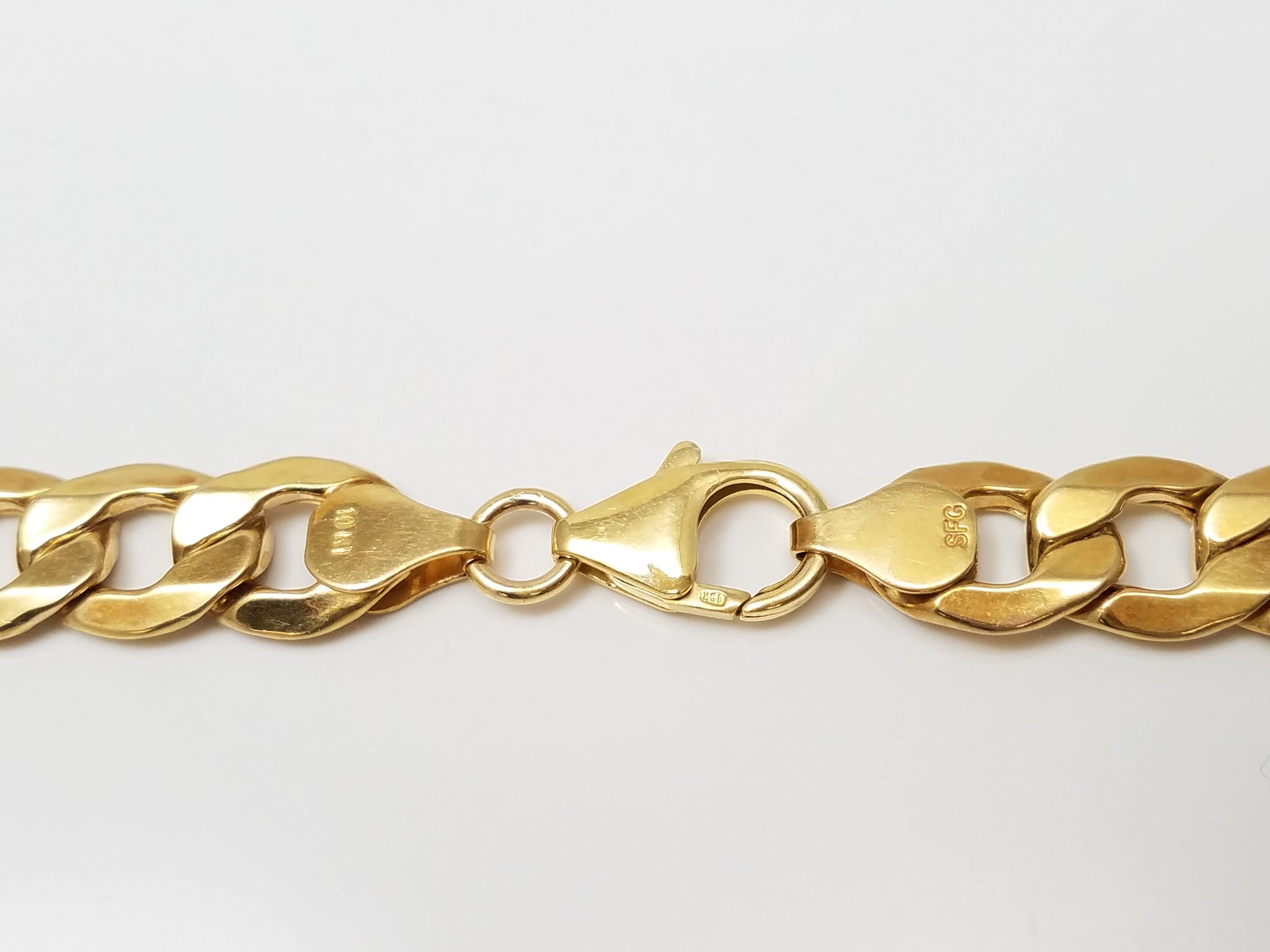 Sporty 26" 10k Yellow Gold Hollow Figaro Link Chain Necklace