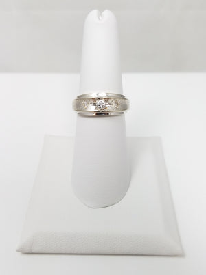 Fashionable 14k White Gold Natural Diamond Wedding Ring Band