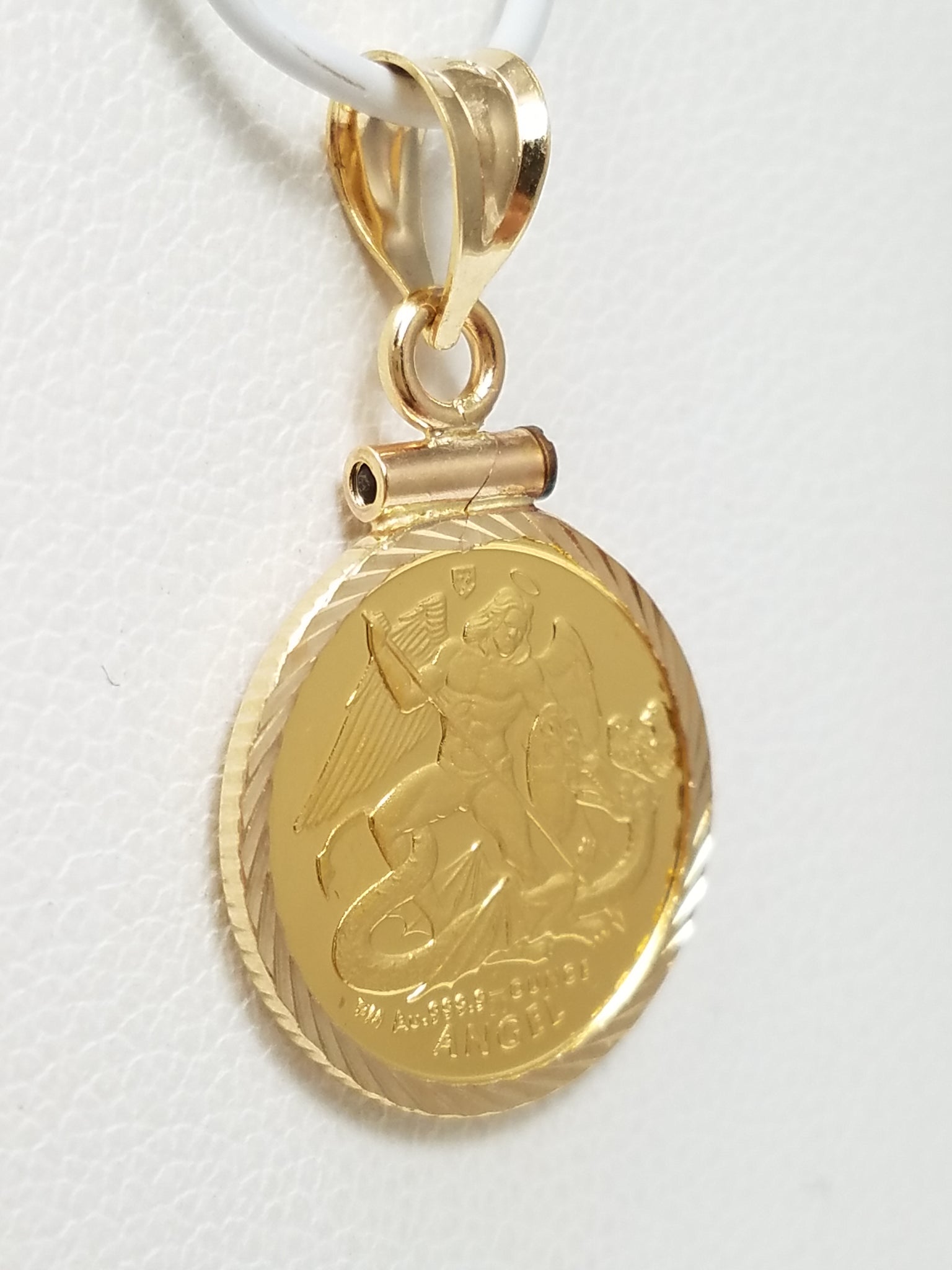New! Beautiful 2005 Isle Of Man 1/20oz 24k Gold Coin In 14k Yellow Gold Pendant