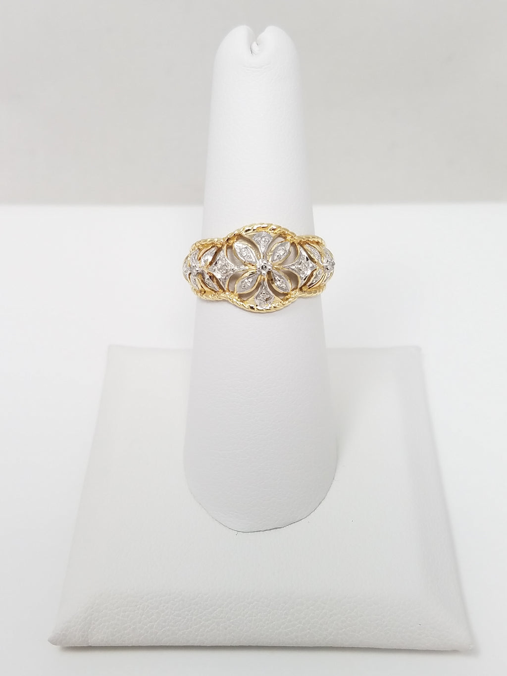 Extravagant 14k Two Tone Gold Natural Diamond Ring Band