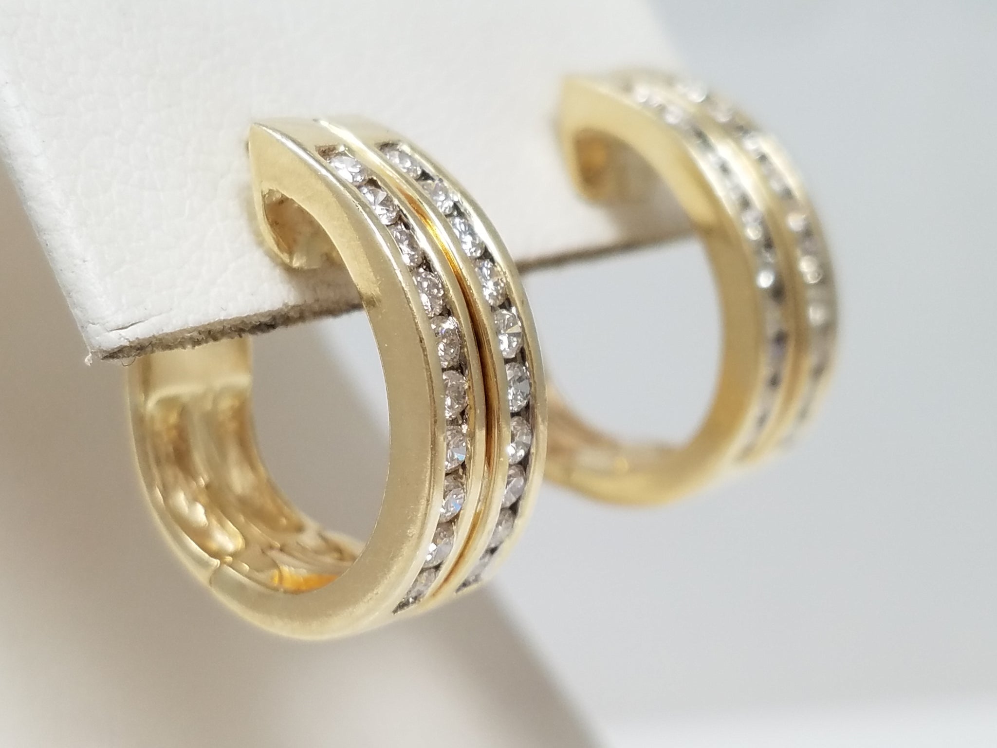 Gleaming 14k Yellow Gold Natural Diamond Double Row Hoop Earrings
