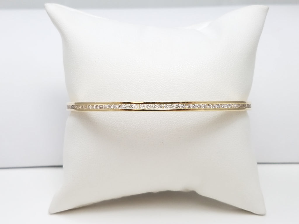 Glitzy 14k Yellow Gold Natural Diamond Slip On Bangle Bracelet