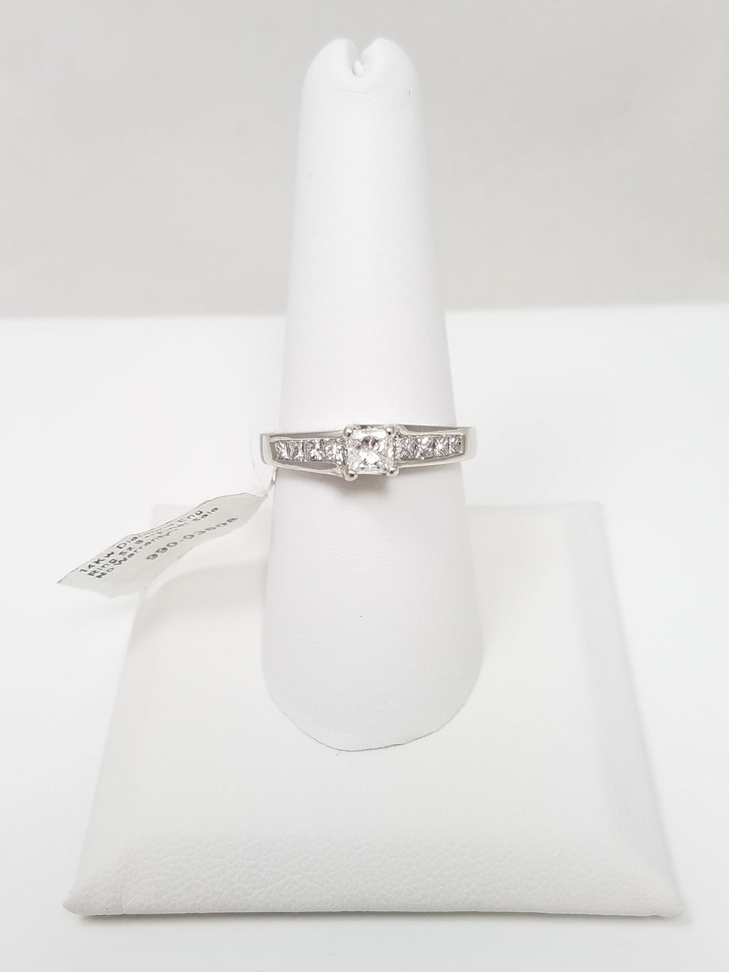 Elegant 14k White Gold Natural Diamond Engagement Ring