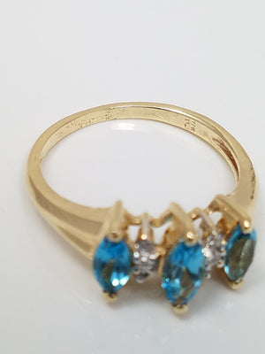 Stylish 14k Yellow Gold Natural Blue Topaz Diamond Ring