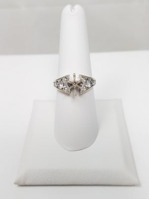 Sizzling 18k White Gold Natural Diamond Engagement Ring Mount