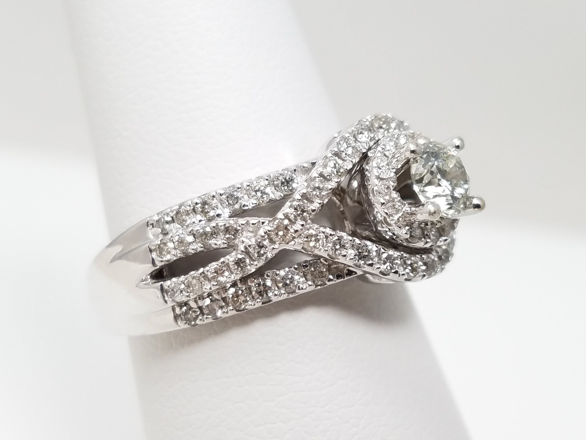 Scintillating 14k White Gold 1ctw Natural Diamond Engagement Ring